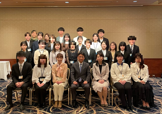 2023年度「ドコモ奨学金」奨学生証授与式・卒業を祝う会