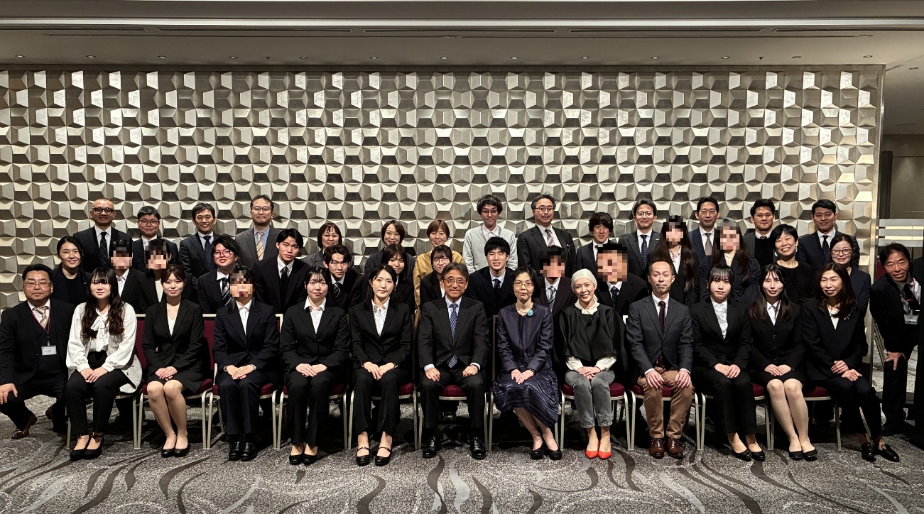 2026年度「ドコモ奨学金」奨学生証授与式・卒業生を送る会を開催しました